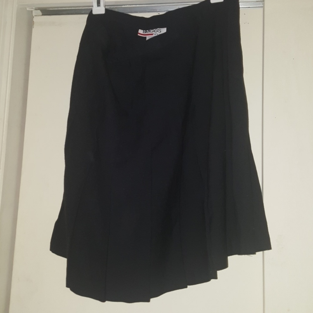 black skirt
